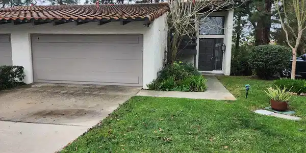 8 Aspen Way