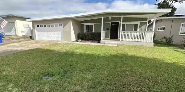 613 Vista Way