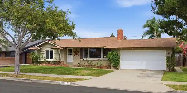 2352 Fordham