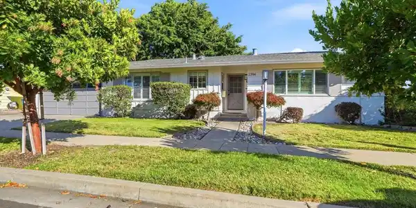 2394 Tahiti St