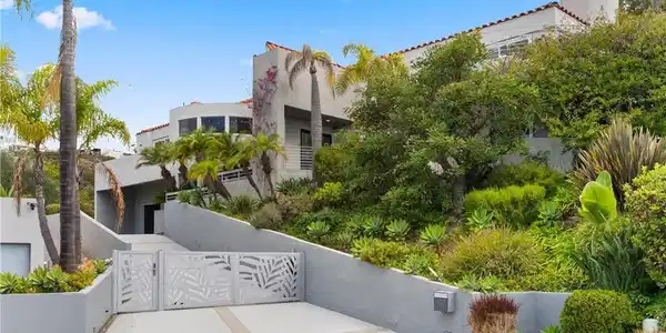 766 Pelican Drive