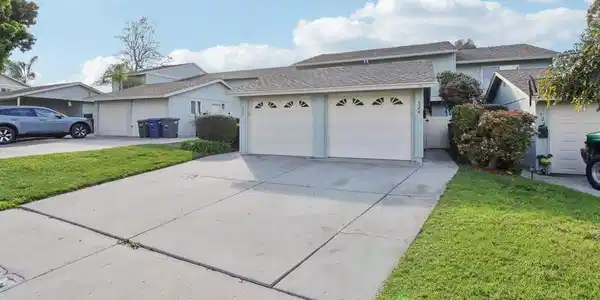 324 Countrywood Ln