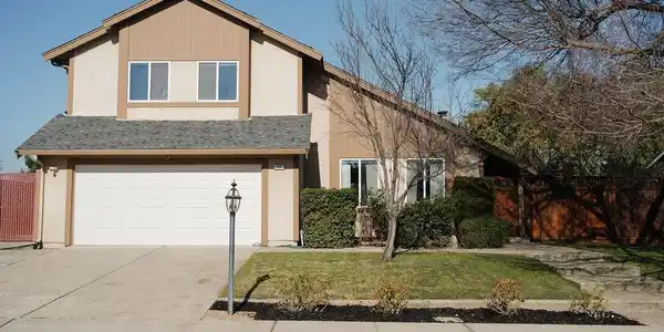 460 Clearwood Dr