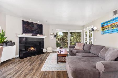 1640 10Th Ave