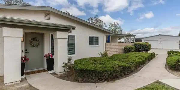 3824 Orange Way