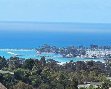 33801 Glocamora Lane