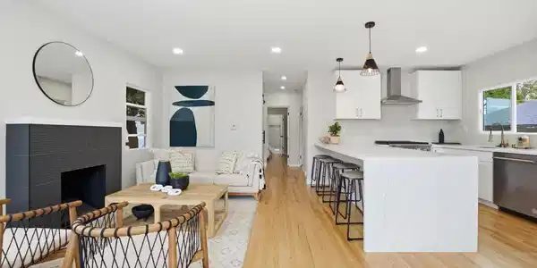 3542 Poe Street
