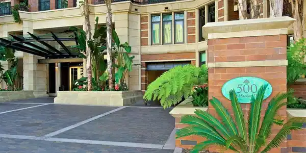 500 W Harbor Drive