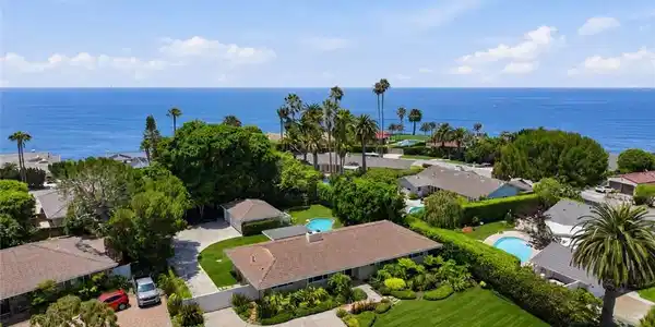 2205 Rocky Point