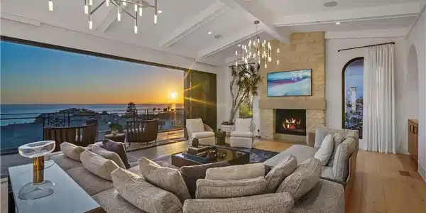 922 EMERALD BAY