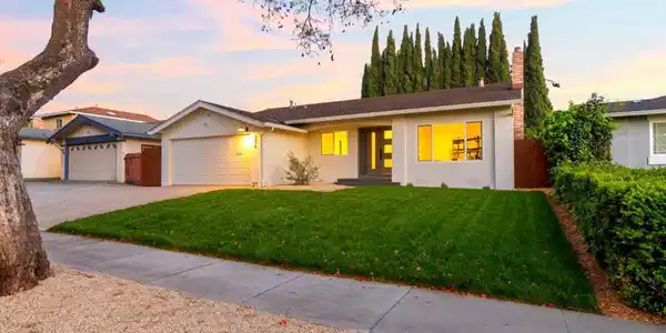 3076 Baronscourt Way