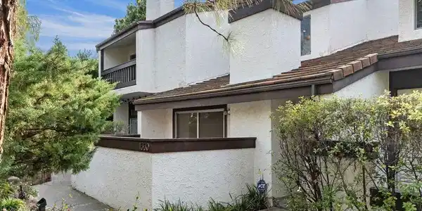 1550 Palisades Drive