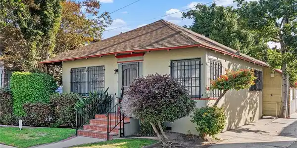 28 Hermosa Avenue