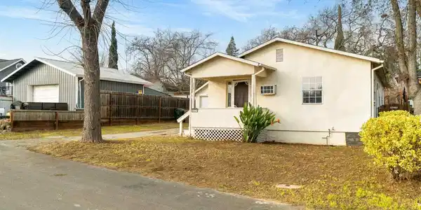 2831 Almond Street