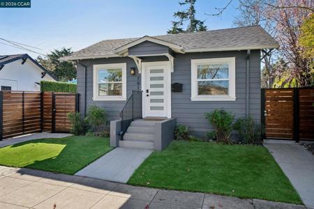 1612 Carleton Street