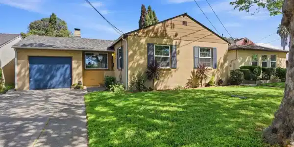 15740 Paseo Del Campo