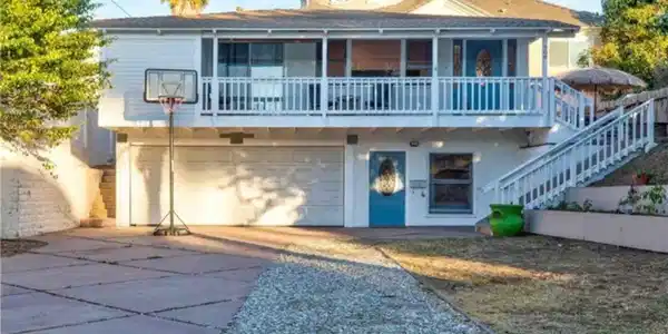 906 Flagler Lane