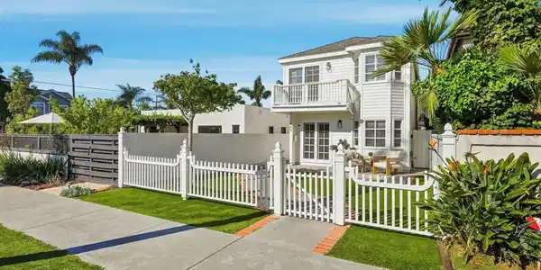 868 A Ave