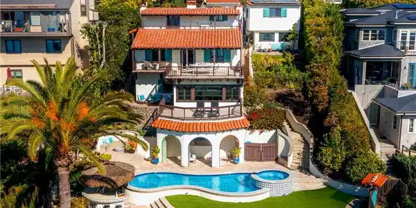 802 Rembrandt Drive
