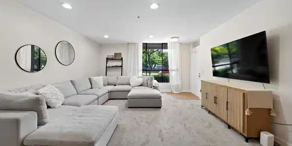 1480 Broadway