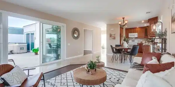 3621 Vista Campana S