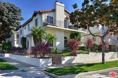 200 S Juanita Avenue