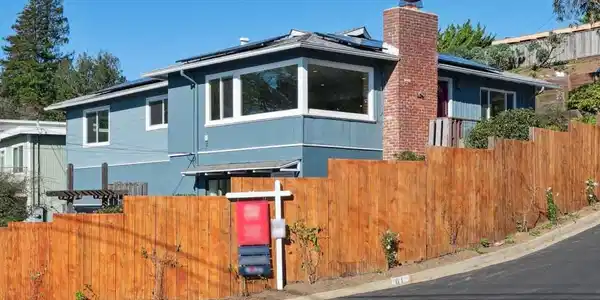 61 61 Cowper Ave