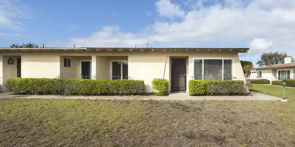 3902 Vista Campana N