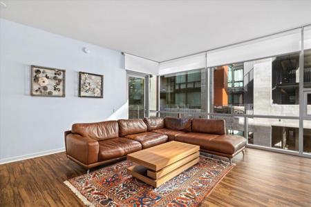 321 10th Ave