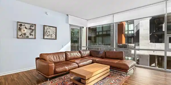 321 10th Ave