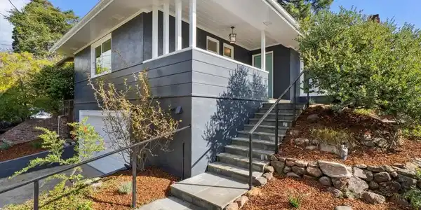 1842 Brentwood