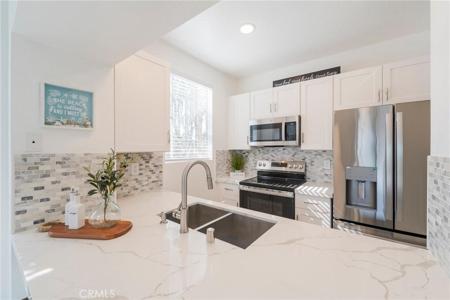 20371 Bluffside Circle