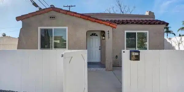 4417 Dwight