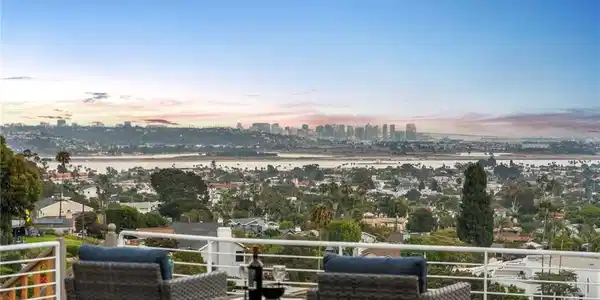 1269 Van Nuys