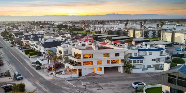 3300 Ocean Drive