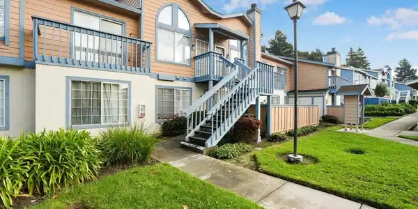 44 Glenwood