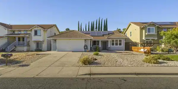 2375 Whitetail Drive