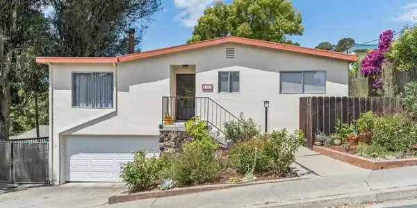 4203 Garden Lane