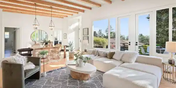 4 Estates Dr