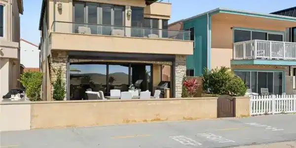 1414 W Oceanfront
