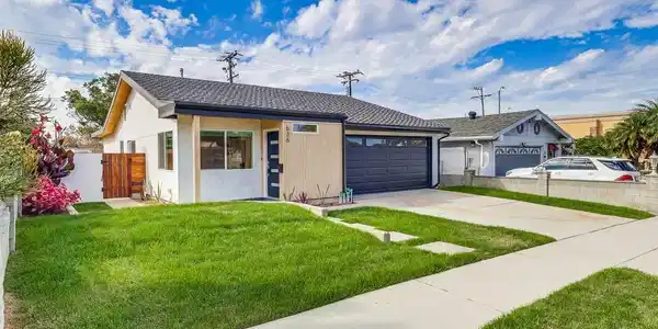 536 W Carriagedale Drive