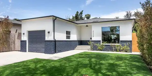 4338 Campbell Drive