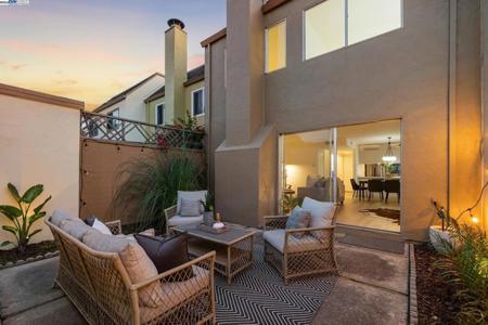 3032 Linda Vista