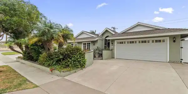 19941 Carmania Lane