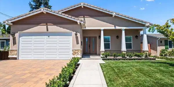 4309 Bora Bora Ave