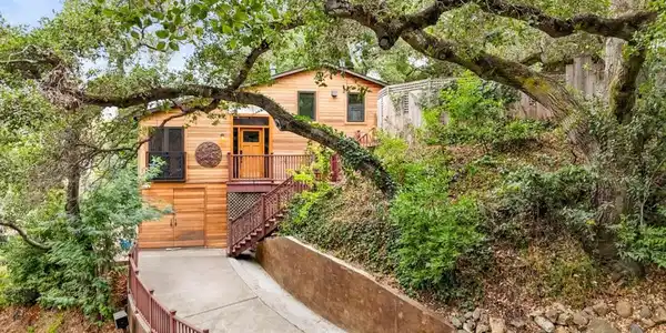 3451 Oak Knoll Drive