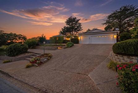 9345 Holly Oak Way
