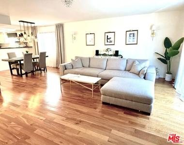 11907 Darlington Avenue