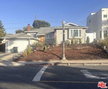 6058 W 76th Street