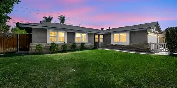 5972 Meadowlark Drive